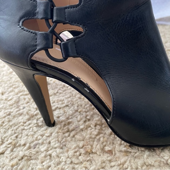 Banana Republic Open Toe Booties in Black Size 5 - Picture 7 of 16